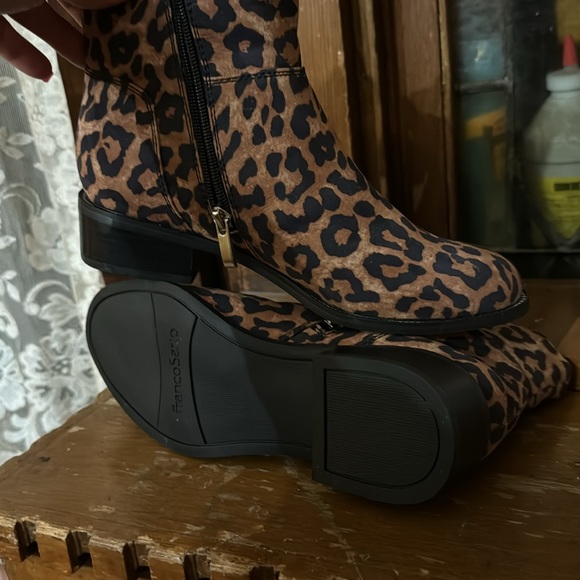 NWOT Franco sarto leopard booties size 7 brand new - Picture 6 of 6